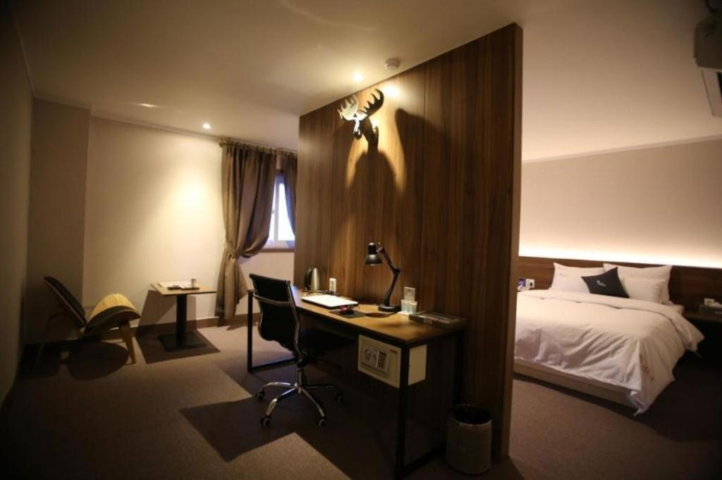 Centralperson Pyeongtaek Hotel Zewnętrze zdjęcie